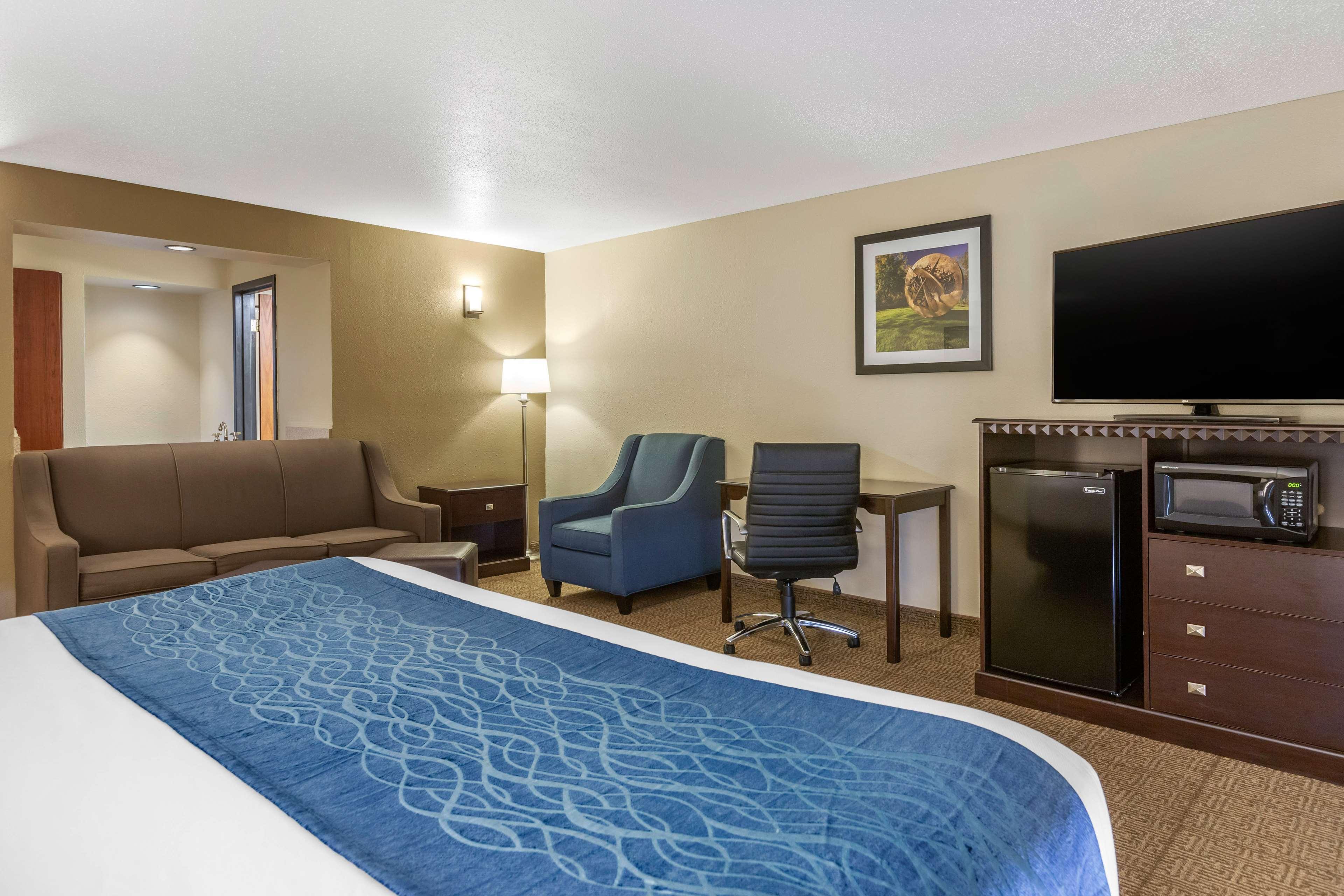Comfort Grand Rapids Airport Cascade