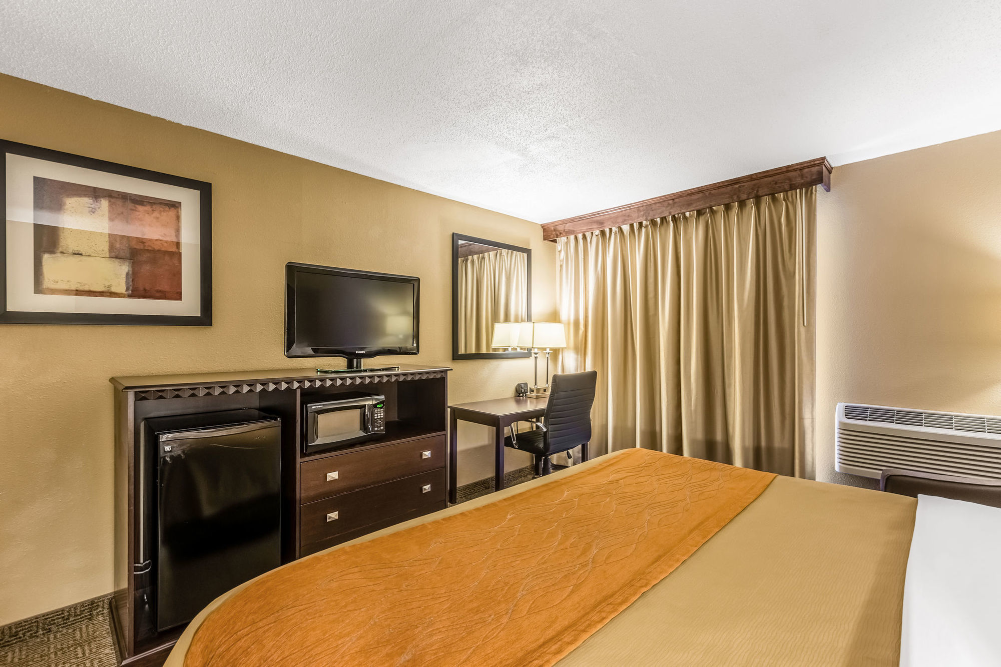 Comfort Grand Rapids Airport 2* Cascade